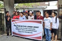 


 Aktivis Lombok Barat gelar deklarasi Pilkada damai, dipimpin Asmuni dari LSM PPLS, untuk menjaga stabilitas keamanan pasca pleno Pilkada 2024.