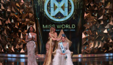 Opal Suchata Chuangsri dari Thailand bereaksi setelah dinobatkan sebagai Miss World oleh pemenang Miss World tahun lalu, Krystyna Pyszkova dari Republik Ceko, pada final Miss World ke-72 di Hyderabad, India, 31 Mei 2025. REUTERS/Francis Mascarenhas