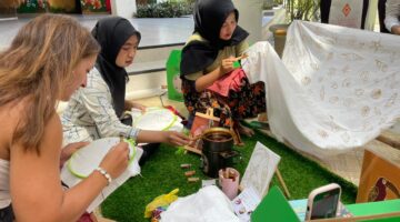 Batik Sasambo Jadi Daya Tarik Baru Aruna Senggigi untuk Tamu Lokal dan Mancanegara
