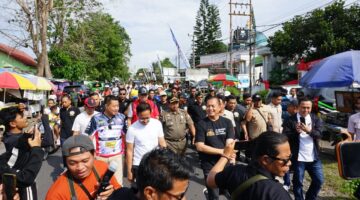 Lepas Atribut Pejabat di Gawe Sosial Masbagik, Gubernur Iqbal: Saya Datang Sebagai Keluarga